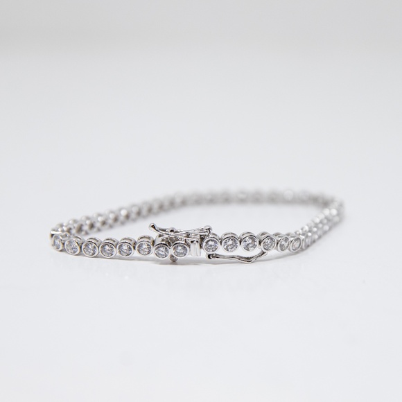 CC Skye Cubic Zirconia Crystal Diamond Jewel Round 925 Sterling Silver Bracelet - Picture 3 of 4